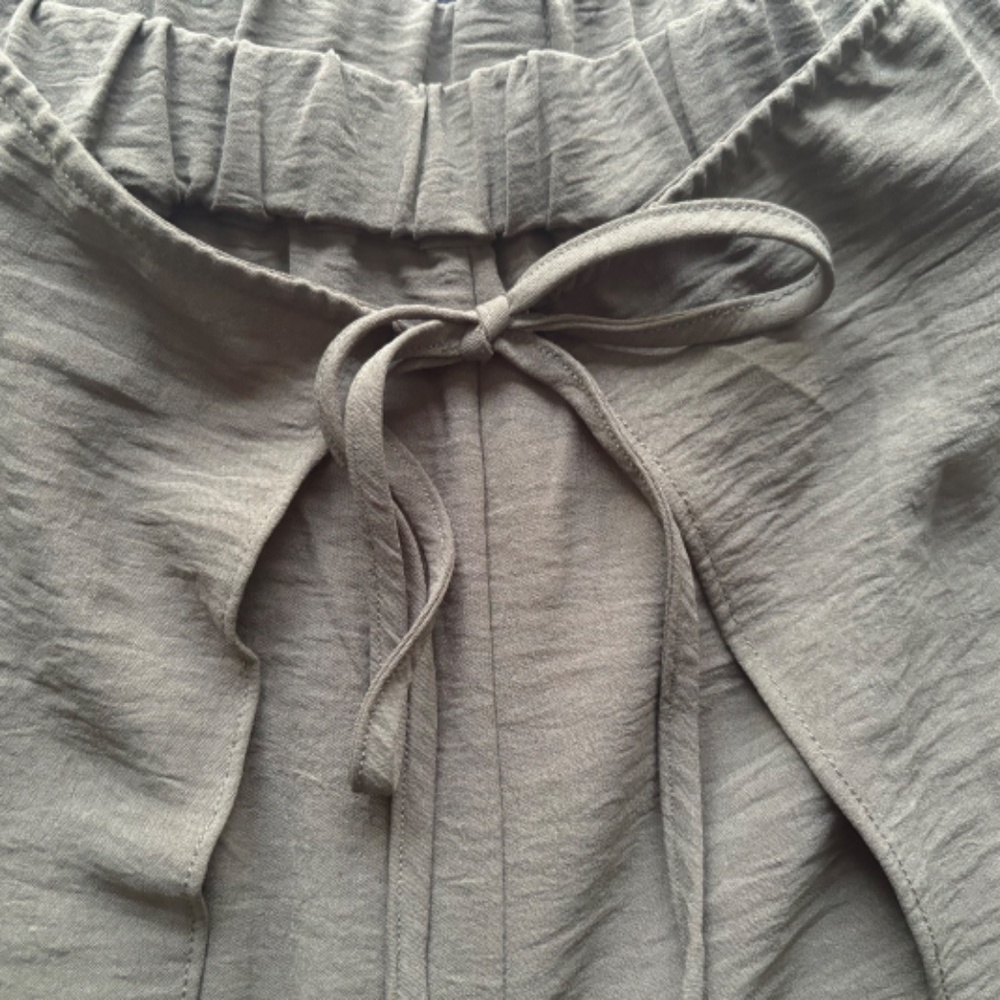 Halogen Wrap Leg Pants with Open Sides - Grey Beluga - Size Small